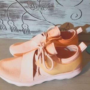 CHAMPION PINK SNEAKER SZ 12